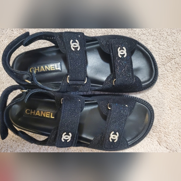 Chanel velcro dad sandal sz39. Full set. - Picture 4 of 5